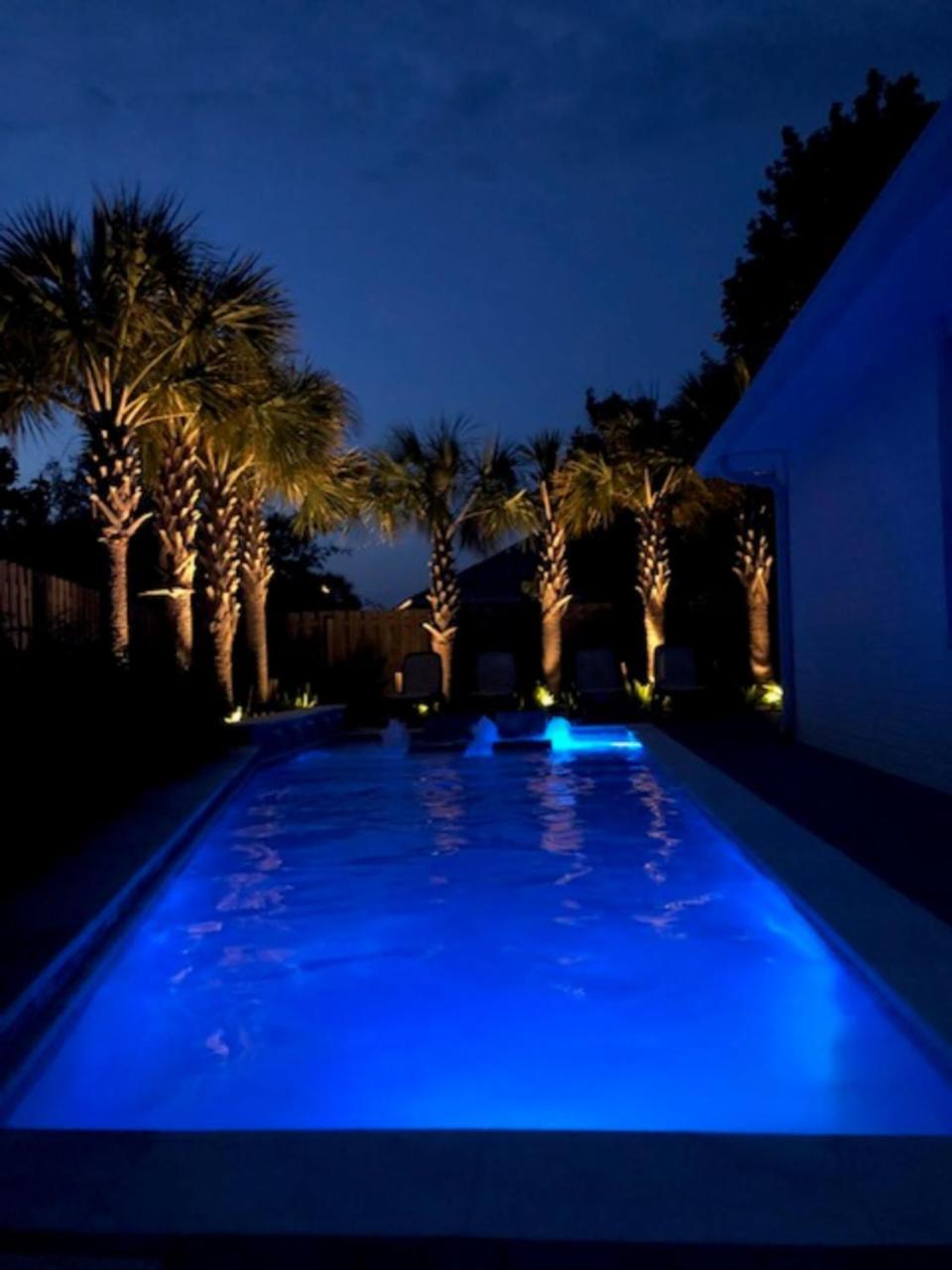 Beautiful Pet Friendly Home! New Tropical Pool, Opt Golf Cart And Pool Heat, Minutes To Beach เดสติน ภายนอก รูปภาพ